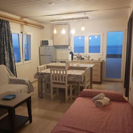 Aegean Bliss Residences Karfas Bagian luar foto