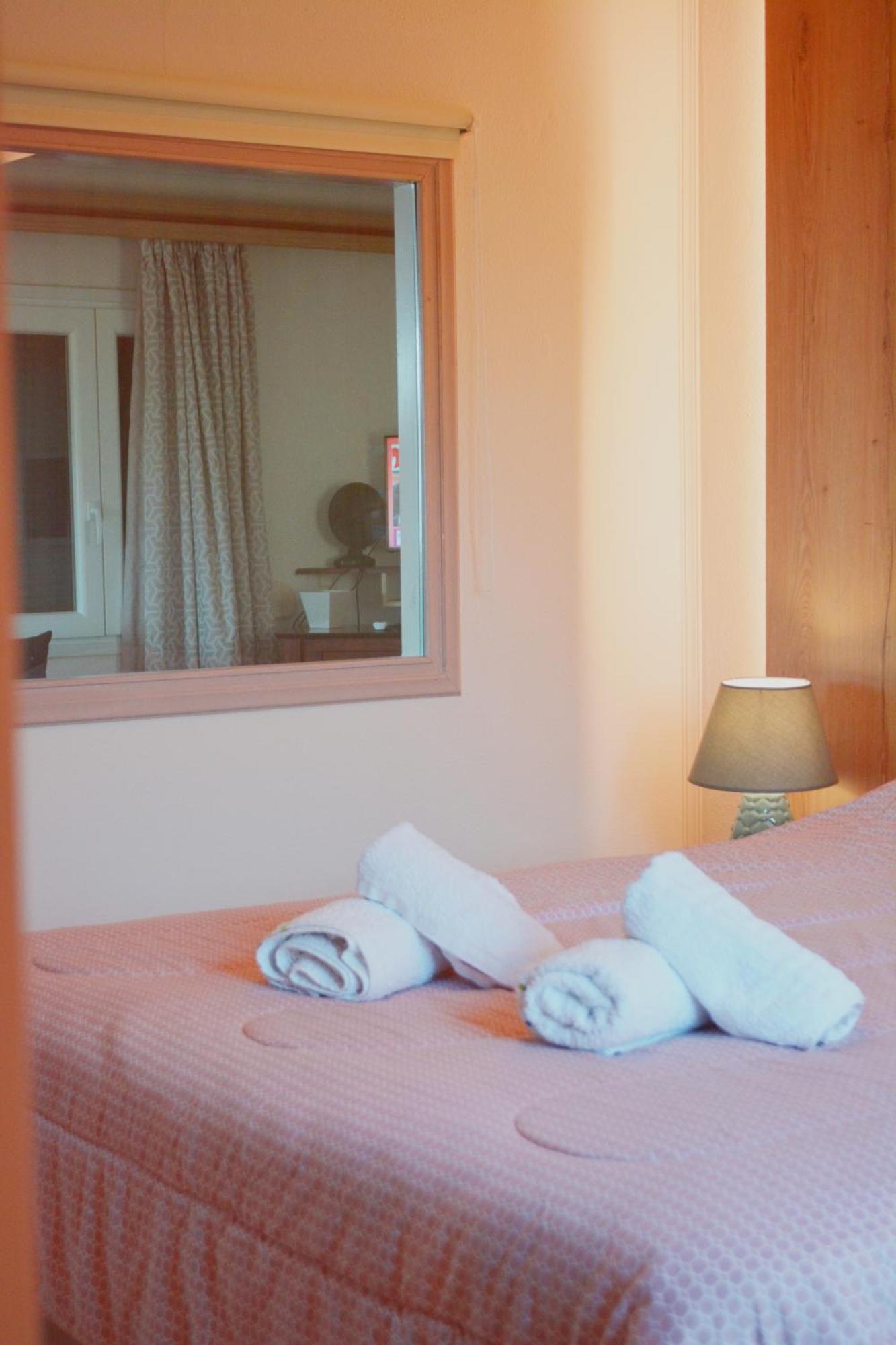 Aegean Bliss Residences Karfas Bagian luar foto