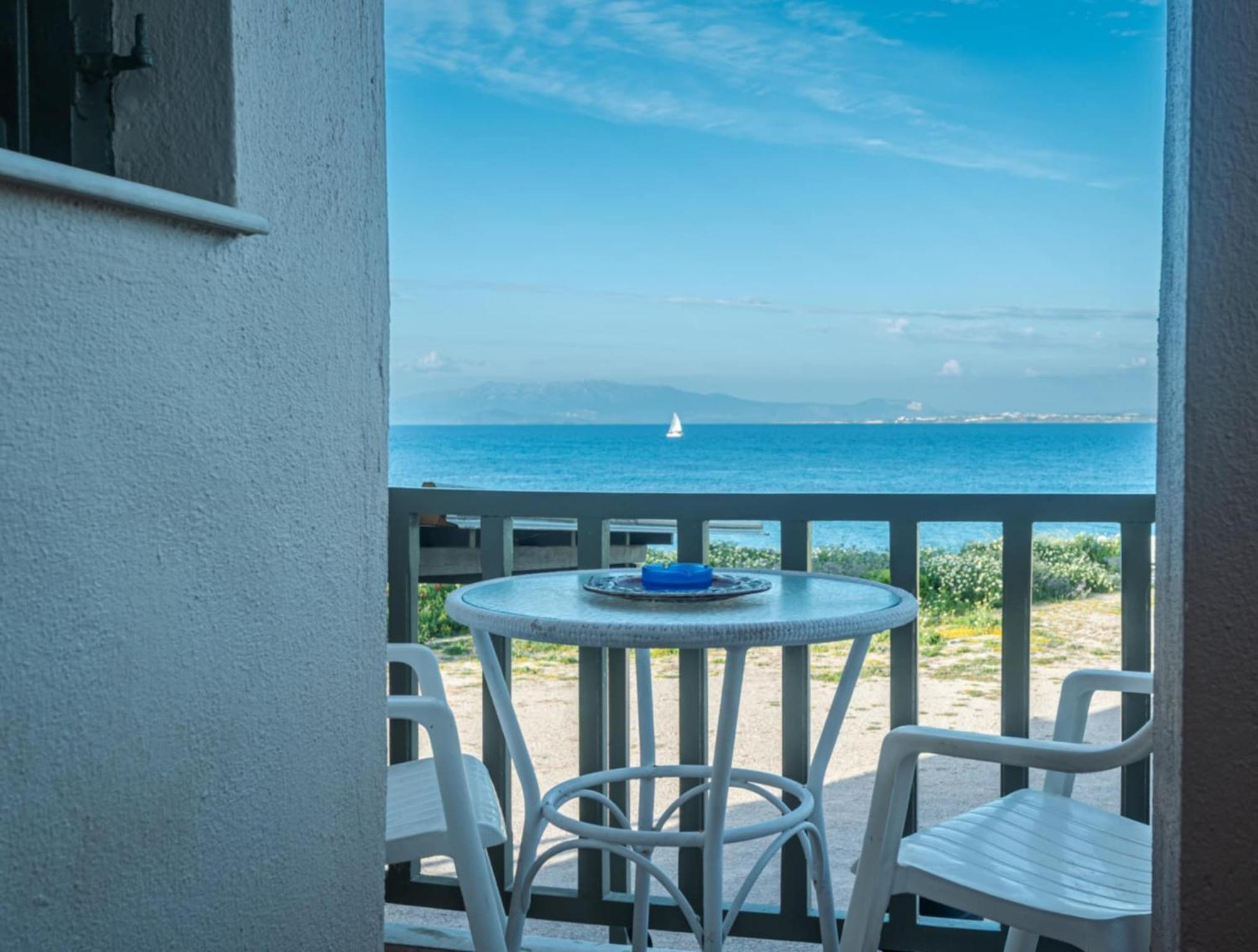 Aegean Bliss Residences Karfas Bagian luar foto