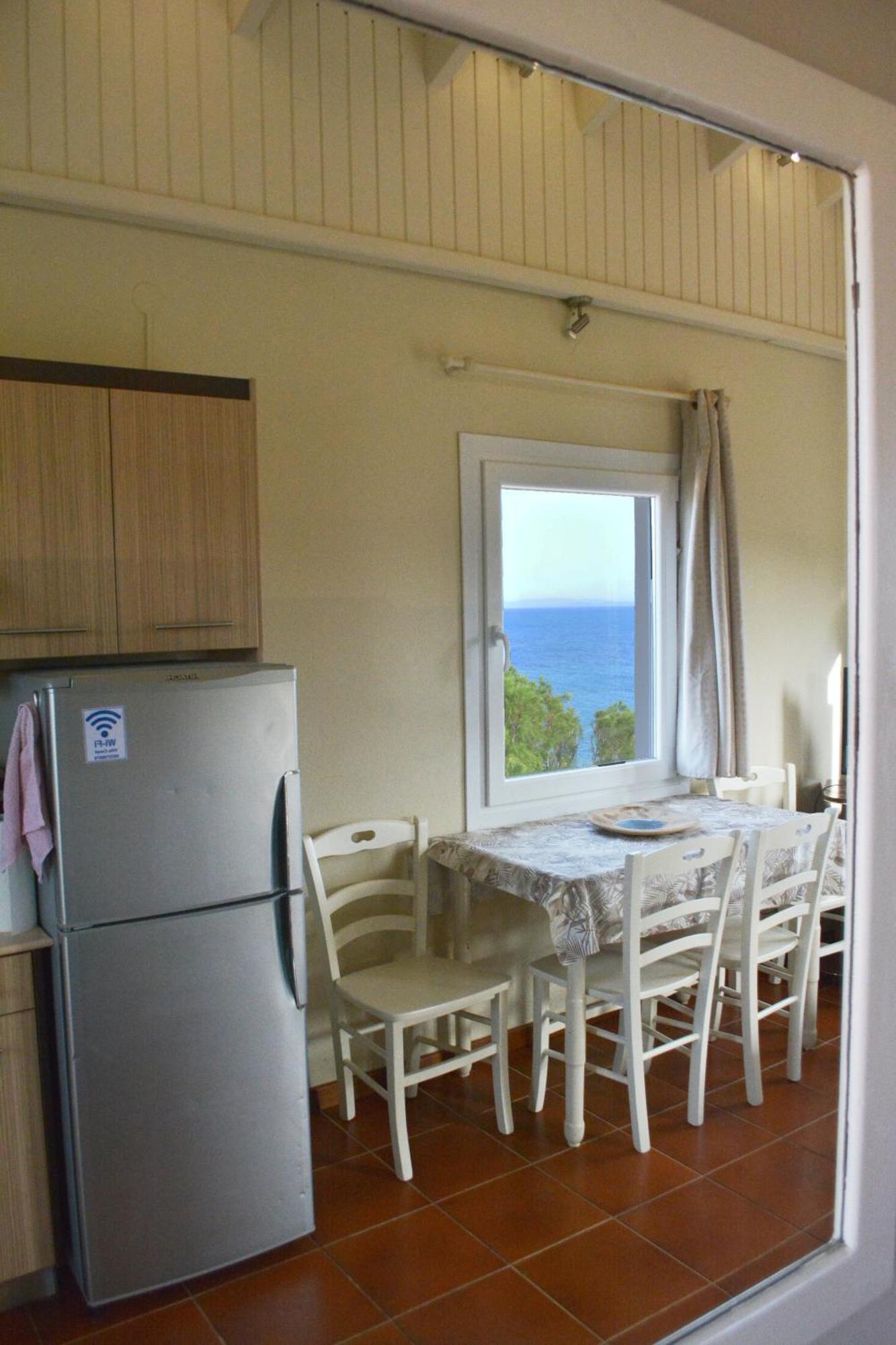 Aegean Bliss Residences Karfas Bagian luar foto